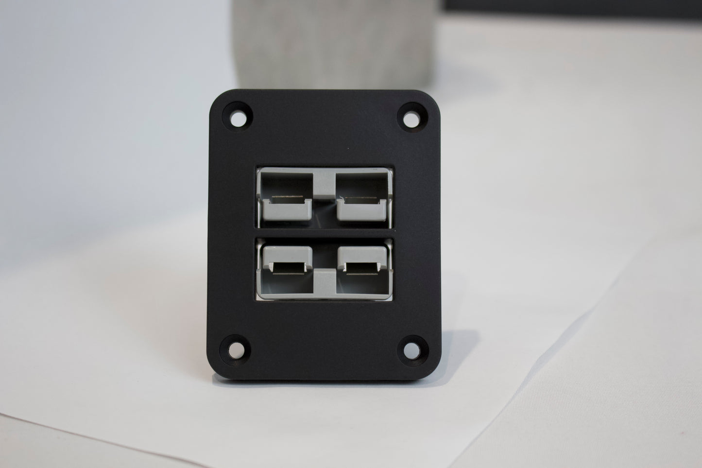 Dual 50A Connector Mounting Bracket
