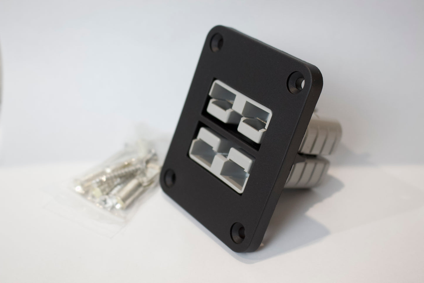 Dual 50A Connector Mounting Bracket