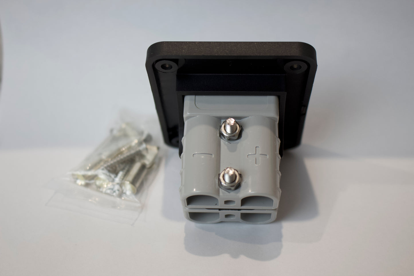 Dual 50A Connector Mounting Bracket
